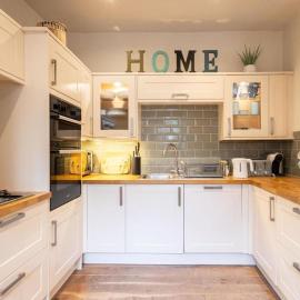 Hampton Manor House - 9 Bedrooms, Hotel in St. Bees