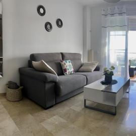 Precioso apartamento con vistas a mar y montaña en Manilva