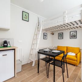 Close to Montmartre l Fully equipped studio, hotel a París