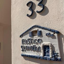 Rustico San Leonardo, hotel u gradu Činizi