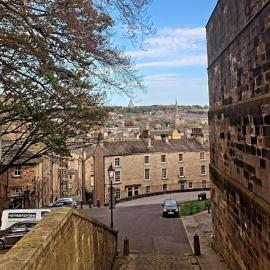 3 double bed whole house by castle, Hotel in Lancaster