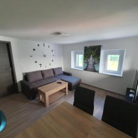 Apartment Ledince, hotel in Most na Soči