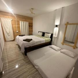 Rosa Mystica, hotel em Cola