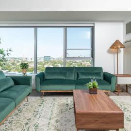 Central Penthouse City Skyline Views Gym sleep 8