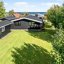 3 Bedroom Stunning Home In Strøby