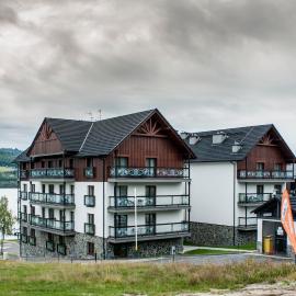 Apartament Pieniny Stylchyn 90 nad jeziorem przy ścieżce Velo Czorsztyn โรงแรมในคลุชซ์คอฟเซ