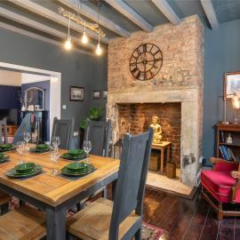 Characterful Terrace Retreat in County Durham - Sleeps 6, hotelli kohteessa Stanley
