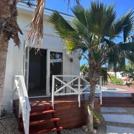 The Rocks Residence, apartment 2 of total 2, hotel in Paradera