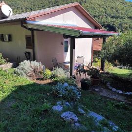 House Mirella, hotel in Mošćenička Draga