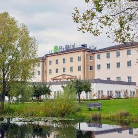 H+ Hotel Frankfurt Airport West, hotel din Hofheim am Taunus