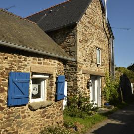 Maisonnette et gîte proches de la mer, hotel a Plouha