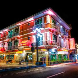 PATIO RIZAL HOTEL Inc，Lucban的飯店