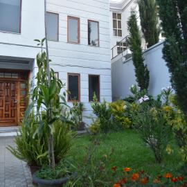 5 Bedroom Exquisite Villa in Top-view Area, hotel in Addis Ababa