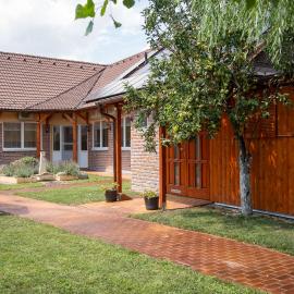 Holiday Apartmanház Gyula