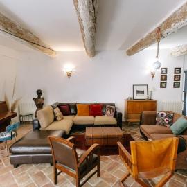 40m2 suite in 18th-century Provencal farmhouse