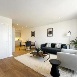River Breeze 3-Bed BALCONY Apartment, hotel in Littlehampton