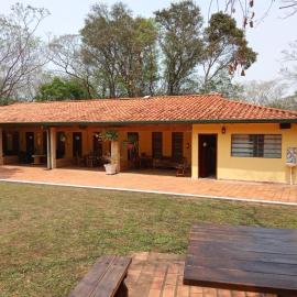 Tupasy Marangatu Hostal, hotel in Pedrozo