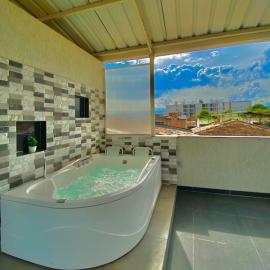 Apartamento Familiar En Cartago, hotel u gradu Marinita