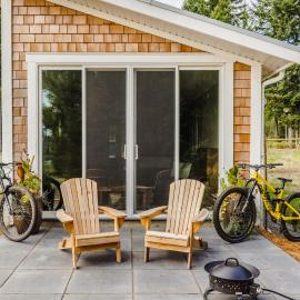 Tiny house & Sauna on Lakefront Farm Oasis, hotel sa Merville