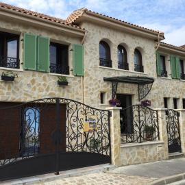 Chatihotes, hotel sa Châtillon