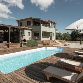 Thespis Villa 1, hotel em Sikia