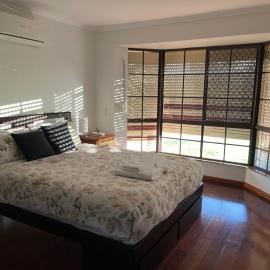 Charming 4BR Retreat near Gawler, viešbutis mieste Goleris