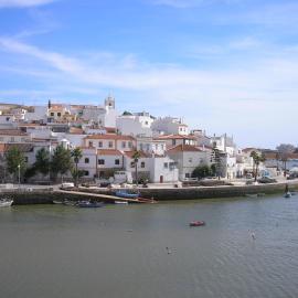 Spacious Apartment in Old Ferragudo Village