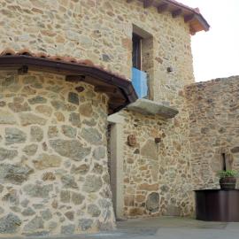 Apartamentos Muralla Sacra, хотел в Sober