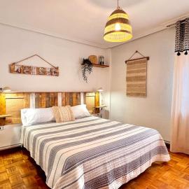 ESPECTACULAR Apartamento en el Centro de Cantabria, Hotel in Renedo de Piélagos
