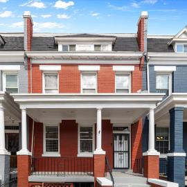 Family & Group Trips to DC - 4-BR Close to METRO, Hotel in Washington