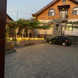 NOY Guest House B&B, מלון בונדזור