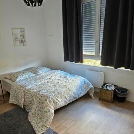 Magnifique Chambre Triple3, khách sạn ở Beauvais