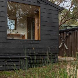 Bush Hideaway by the beach