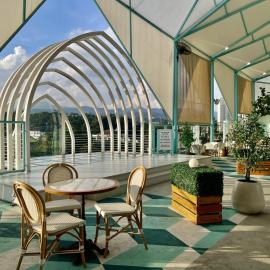 Hemangini Hotel Bandung, хотел в Бандунг