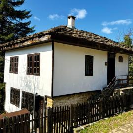 Guest House Petko Kichukov, hotel di Bozhentsi