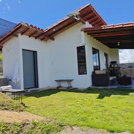 Villa Namaste - Cabaña Excélsior, hotel in Curití