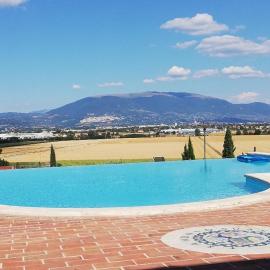 Borgo su Assisi, hotel i Collestrada