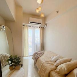 2BR Solana Suite near MOA PICC NAIA