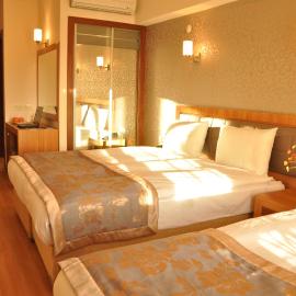 Grand Anzac Hotel
