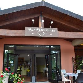 Ai canipai, hotel u gradu 'San Romano'