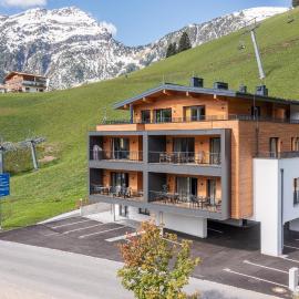 Alpenzauber Apartments by Monteviva, hotel a Berwang