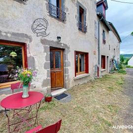 Le Cantou de La Mouche, hotel in Murol