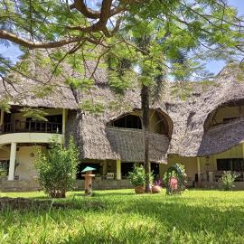 Amani Paradise Luxury Villas, Hotel in Galu