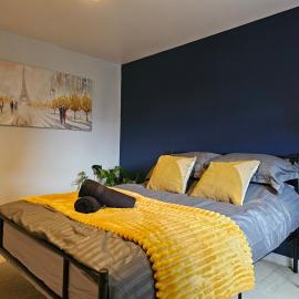 2 bedroom spacious flat, hotel en Gloucester
