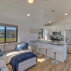 "Montana Bliss" Near Flathead Lake & Skiing!