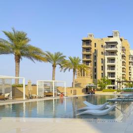 Ultra Luxury Flat with Amazing Pool Near to Burj