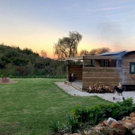 Babylons Tower Shepherds Hut, hotel di Mosselrivier