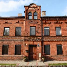 Seven Sisters Apartments with Self Check-In, hotel a Liepāja