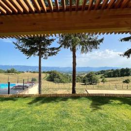 Maison de campagne profitez vue exceptionnelle, hotel u gradu Bessins