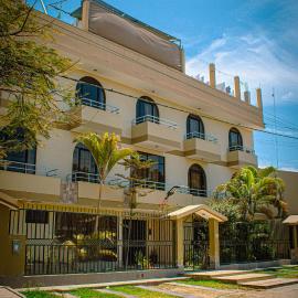 DEL VALLE HOUSE II